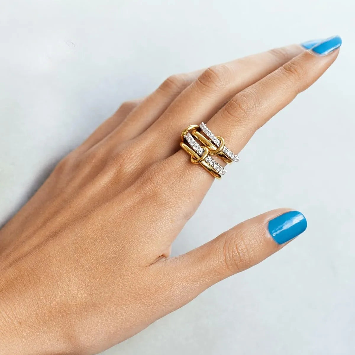 Veloura Ring
