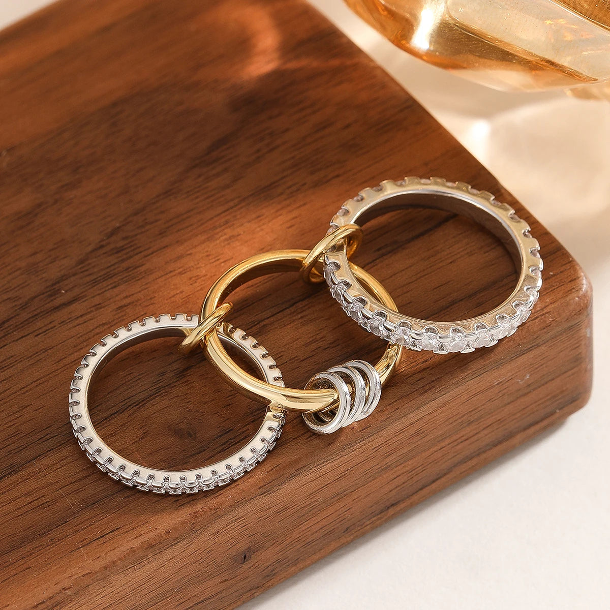 Veloura Ring